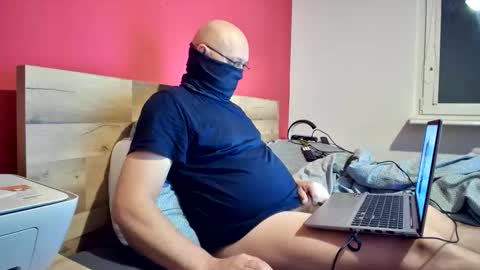 Snapshot of chatskor chatting on February 8, 5:00 am Egor Skornyakov online show from February 8, 5:00 am