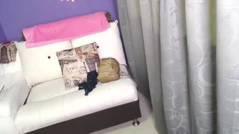 chavelita_165 online show from January 12, 7:30 pm