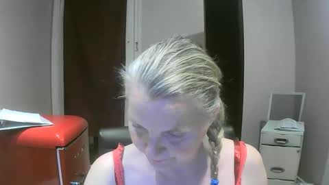 Snapshot of chealsiek chatting on October 3, 11:13 pm chealsiek online show from October 3, 11:13 pm