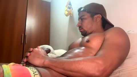 Snapshot of checar14 chatting on July 28, 3:21 pm checar14 online show from July 28, 3:21 pm