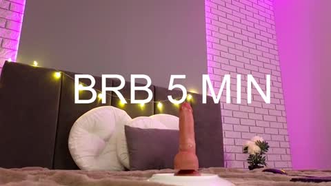 Snapshot of check_me_jennifer chatting on December 23, 1:03 pm Jenny please dont forget to thumbs up me online show from December 23, 1:03 pm