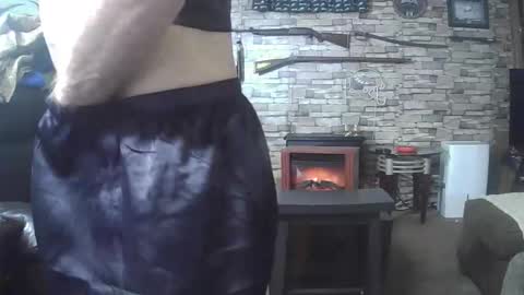 cheekers073163937 online show from April 14, 3:45 am