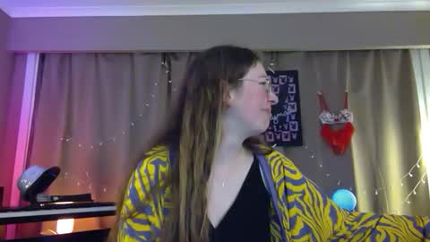 CheekyNightOwl online show from April 25, 12:46 am