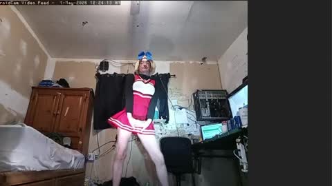Snapshot of cheerleader_crossdresser chatting on May 1, 7:24 am cheerleader_crossdresser online show from May 1, 7:24 am