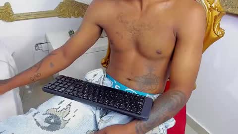 Snapshot of cheeto_333 chatting on February 9, 9:58 am Cheeto online show from February 9, 9:58 am