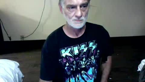 chefdustinj online show from July 22, 4:04 am