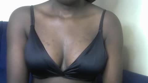 chelley online show from October 19, 1:39 am