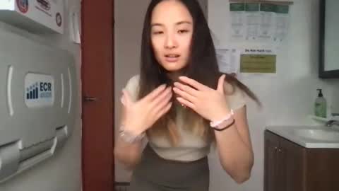 Snapshot of chellybear101 chatting on January 19, 5:28 pm chellybear101 online show from January 19, 5:28 pm