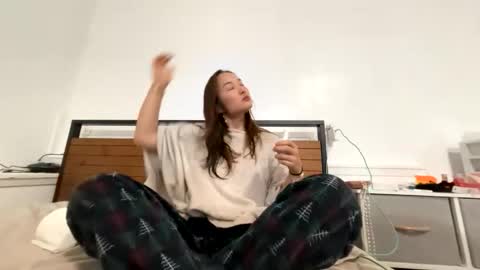 chellybear101 online show from February 9, 3:38 pm