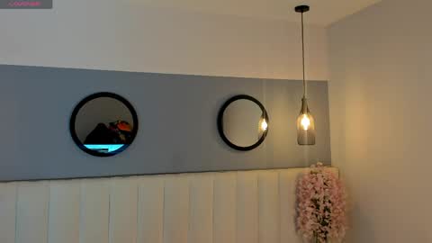 chelsea_bolton_ online show from April 11, 12:20 pm