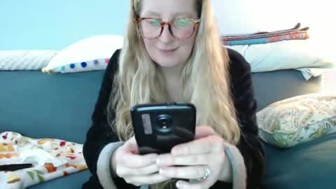 Chelsea online show from February 6, 7:40 pm