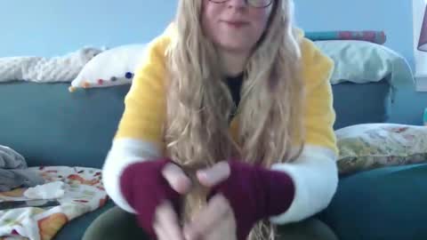 Chelsea online show from February 21, 8:49 pm