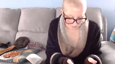 Chelsea online show from April 7, 3:01 pm