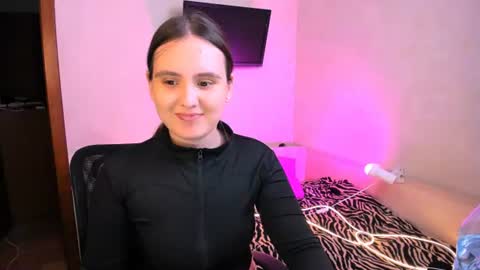 Chelsy  Luxe  online show from July 9, 10:19 am
