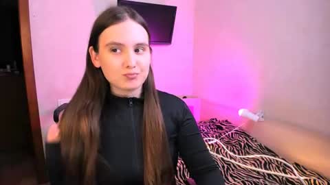 Chelsy  Luxe  online show from July 11, 10:07 am