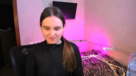 Chelsy  Luxe  online show from July 27, 10:22 am
