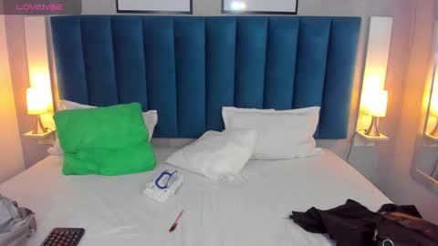   online show from December 16, 7:43 pm