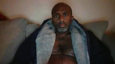 chenthu1979 online show from March 15, 10:43 am