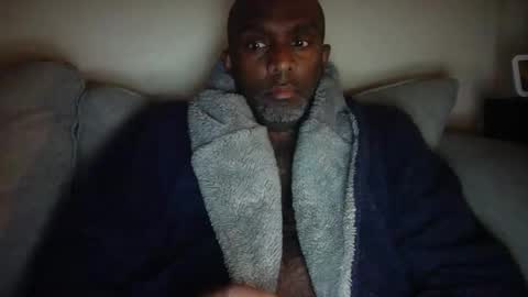 chenthu1979 online show from April 8, 11:10 am