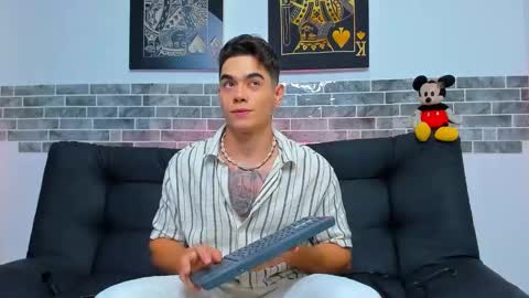 Snapshot of chepe_fit chatting on January 22, 2:26 am chepe vause online show from January 22, 2:26 am