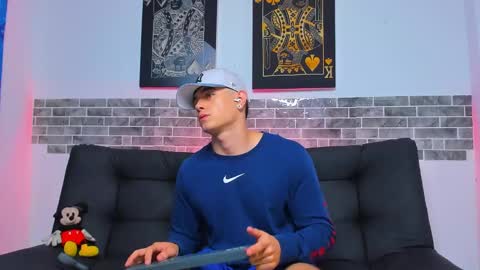 Snapshot of chepe_fit chatting on January 26, 3:38 am chepe vause online show from January 26, 3:38 am