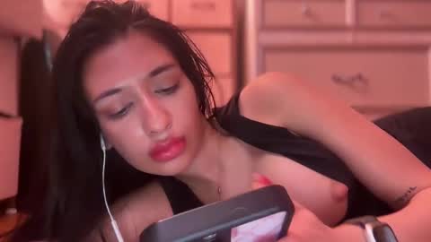 Snapshot of cherliecarmen chatting on March 8, 10:24 pm cherliecarmen online show from March 8, 10:24 pm