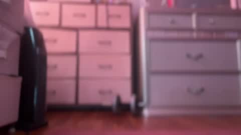 Snapshot of cherliecarmen chatting on March 11, 7:03 pm cherliecarmen online show from March 11, 7:03 pm