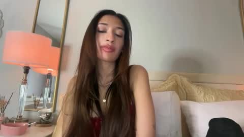 cherliecarmen online show from April 12, 8:19 am