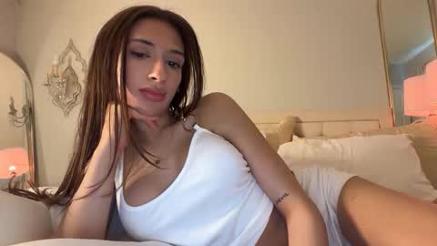 cherliecarmen online show from May 20, 6:36 pm