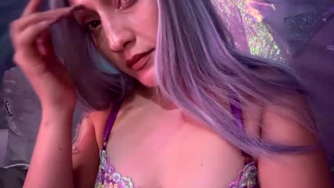 cherrieamaretto online show from October 7, 8:33 am