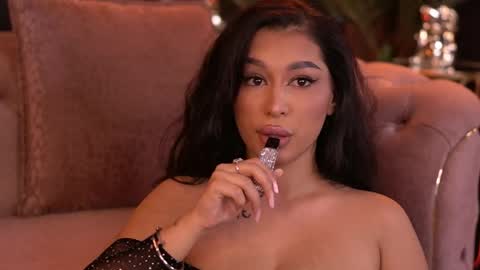 Cherry online show from April 4, 6:05 pm