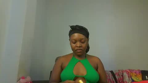 Snapshot of cherry_charm1 chatting on February 20, 8:16 am Fafa online show from February 20, 8:16 am