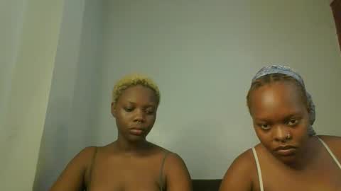 Snapshot of cherry_charm1 chatting on February 24, 6:17 pm Fafa online show from February 24, 6:17 pm