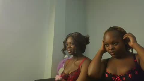 Snapshot of cherry_charm1 chatting on February 27, 10:21 pm Fafa online show from February 27, 10:21 pm