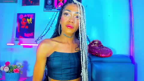 cherry_gate online show from May 19, 11:55 pm
