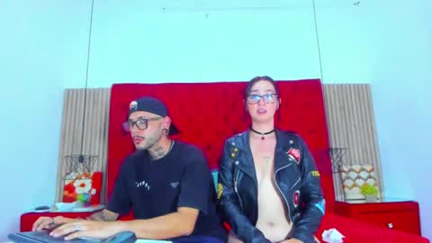 Snapshot of cherry_mew chatting on March 4, 9:29 am Cherry Mew and jean online show from March 4, 9:29 am