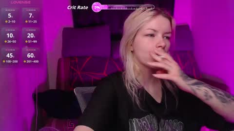 Snapshot of cherry_night666 chatting on May 26, 11:23 pm Morty online show from May 26, 11:23 pm