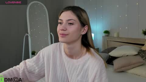 cherry_pr1ce online show from November 18, 12:49 am