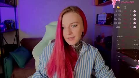 Snapshot of cherry_roxy chatting on October 25, 9:09 pm Roxy online show from October 25, 9:09 pm