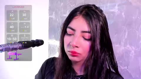 Snapshot of cherry_skinnyy_ chatting on July 7, 12:31 pm cherry online show from July 7, 12:31 pm