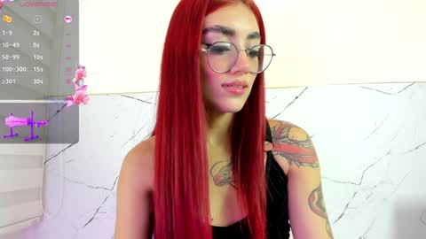 Snapshot of cherry_welll chatting on December 24, 6:44 am Cherry  Conection 11pm-6am Colombia time online show from December 24, 6:44 am