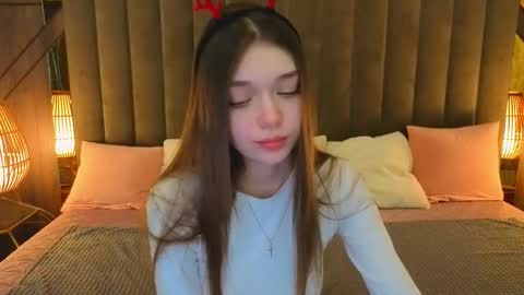 Snapshot of cherry_wipe chatting on November 20, 7:41 am Cherry Wipe online show from November 20, 7:41 am