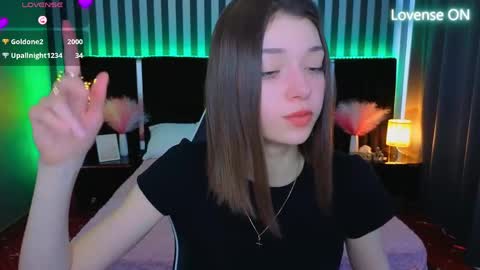 Snapshot of cherry_wipe chatting on June 1, 12:51 pm Cherry Wipe online show from June 1, 12:51 pm