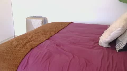 Snapshot of cherrybabexx chatting on December 2, 10:07 am Cherrybabe online show from December 2, 10:07 am