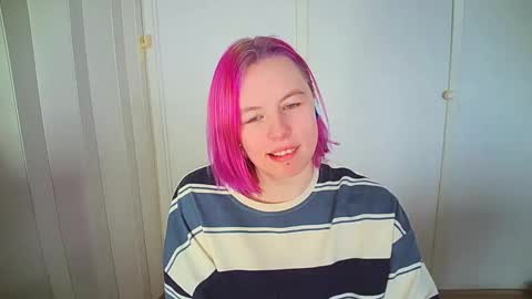 cherrybaby_0 online show from February 7, 7:01 am