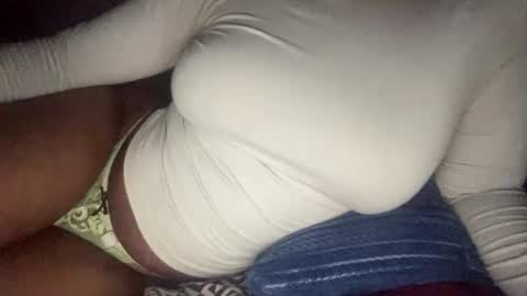 Snapshot of cherryblossom444 chatting on October 21, 7:14 pm cherryb online show from October 21, 7:14 pm