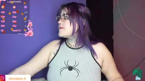  dayis independent model  online show from December 8, 5:18 am