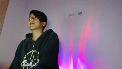 cherrybombsweet online show from April 15, 10:33 am