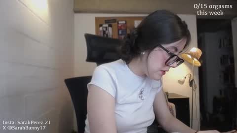 Snapshot of cherrybunny21 chatting on September 11, 12:00 am Sarah Prez online show from September 11, 12:00 am