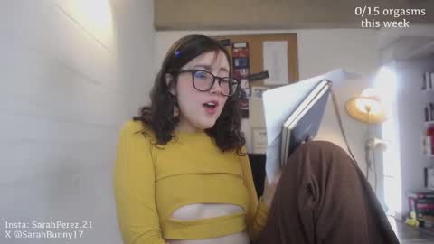 Snapshot of cherrybunny21 chatting on October 11, 6:17 pm Sarah Prez online show from October 11, 6:17 pm